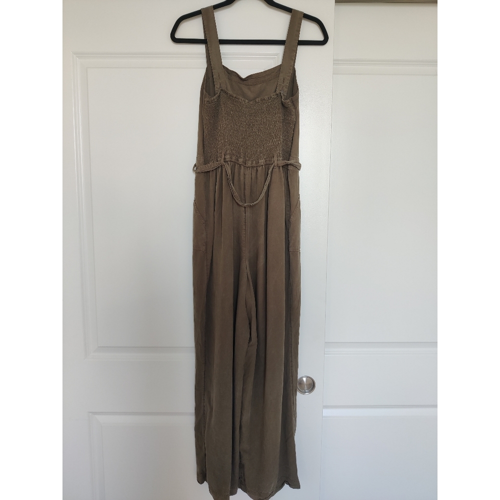Romper - Picture 2 of 5